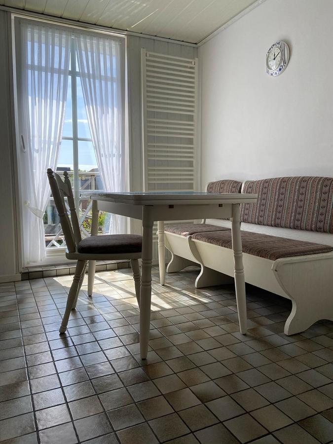 Apartment_emily